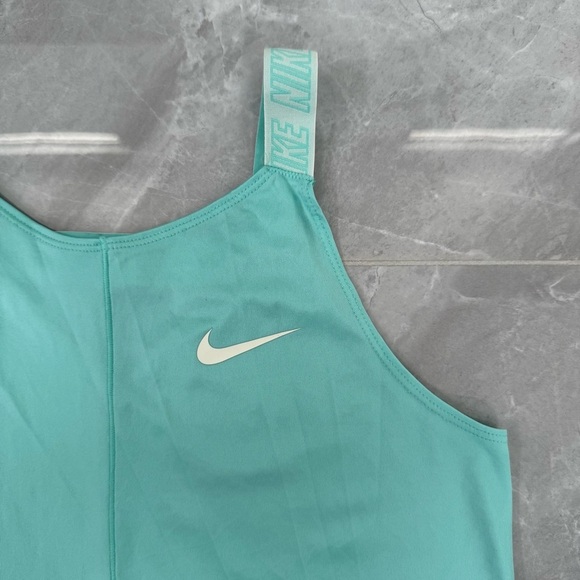 Women’s Nike Dri-Fit Workout Athletic Tank Top Size Large - Picture 3 of 16